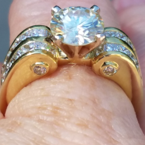 Meet your Posher, Terena - Picture 5 of 5